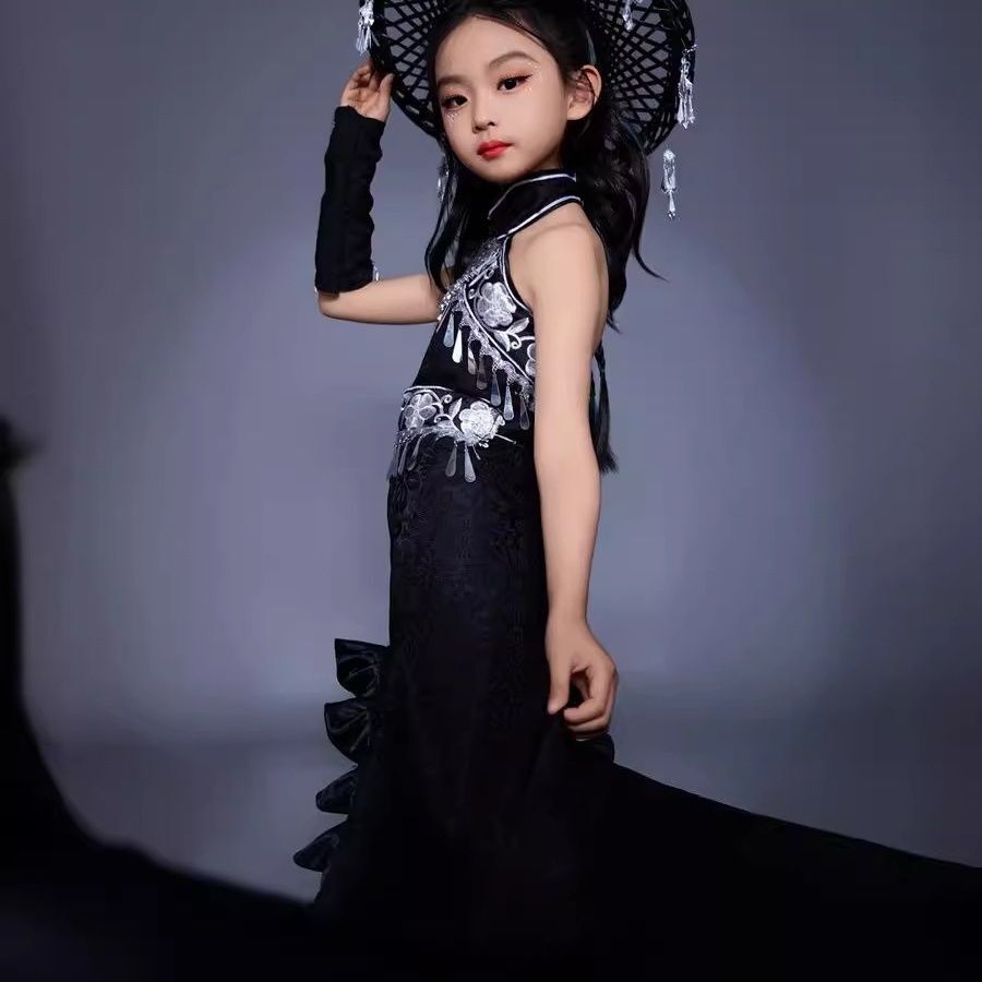 Kinderanzug Schlepprock Chines – Ethnic Fashion Runway Bewertung und Preis